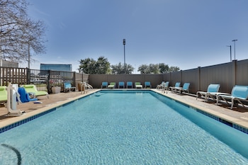 Holiday Inn Express Suites Irving Conv Ctr Las Col,Irving>>Dallas,3 star