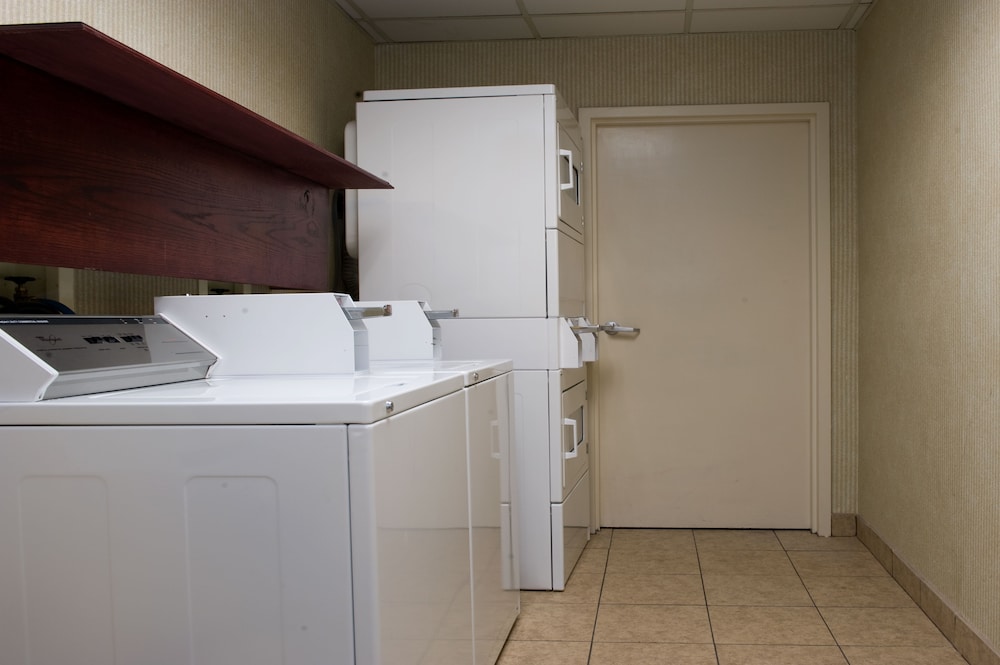 holiday inn express hotel and suites dallas ft wort