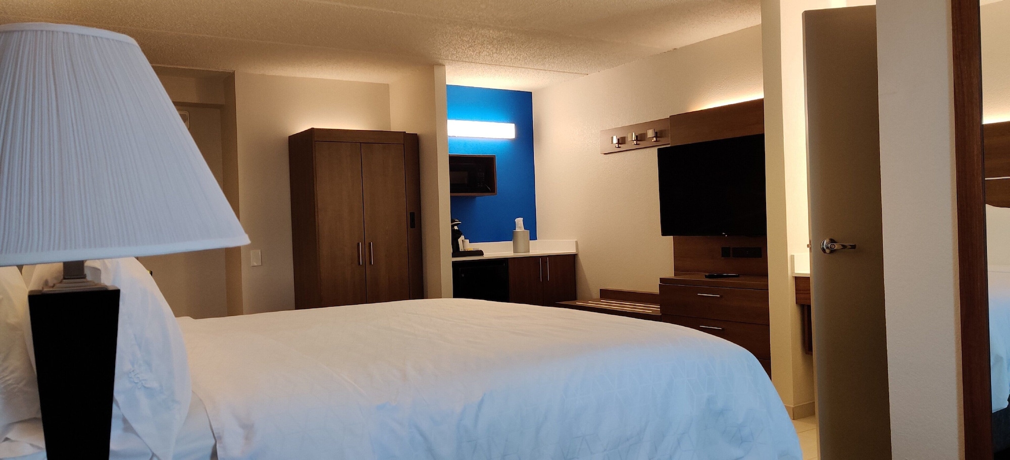holiday inn express hotel and suites dallas ft wort