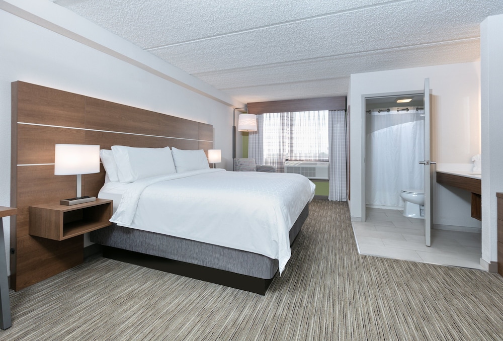 holiday inn express hotel and suites dallas ft wort