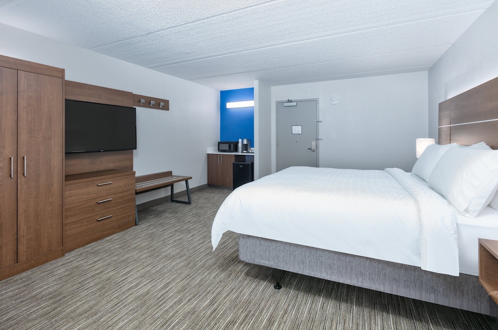holiday inn express hotel and suites dallas ft wort