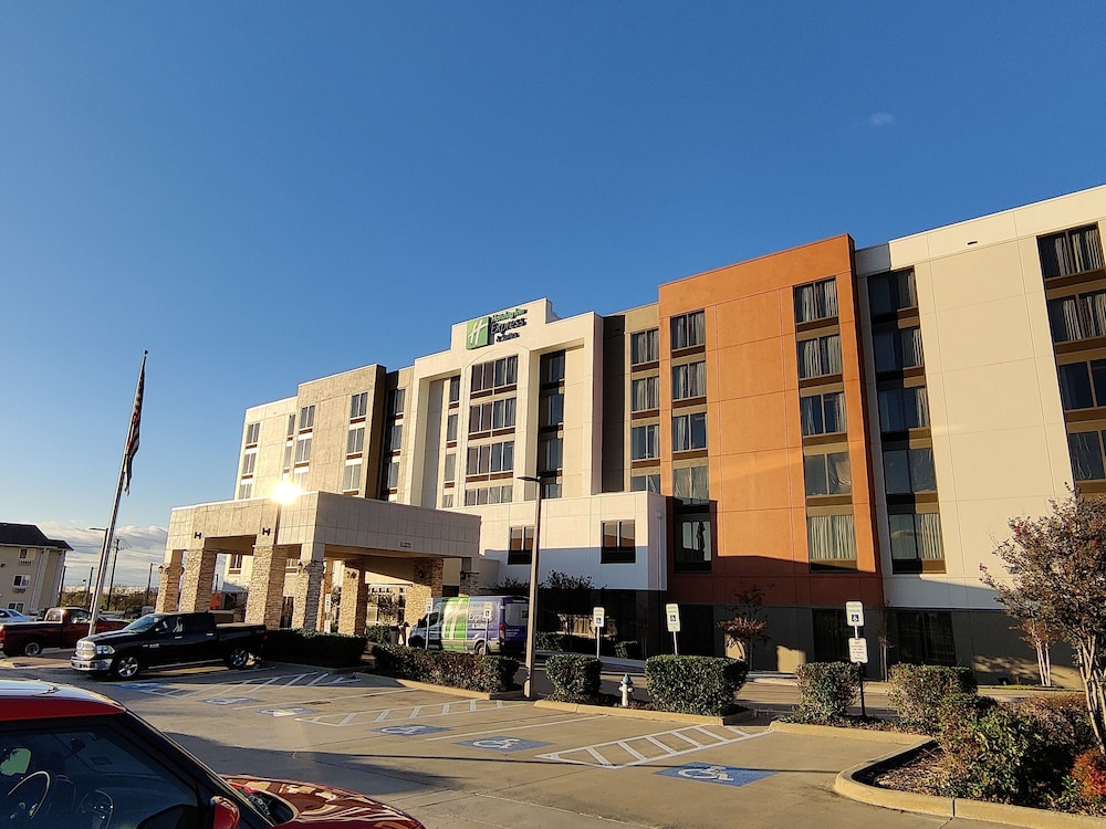holiday inn express hotel and suites dallas ft wort