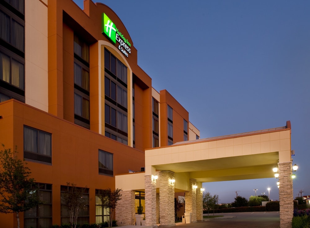 holiday inn express hotel and suites dallas ft wort