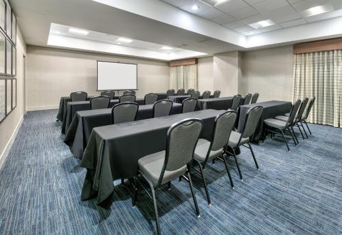 holiday inn express hotel and suites dallas ft wort