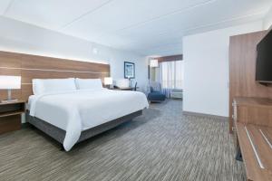holiday inn express hotel and suites dallas ft wort