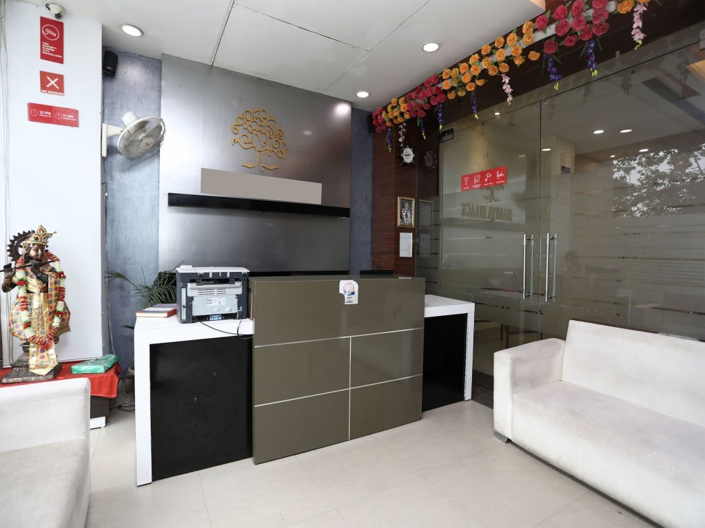 Oyo 4924 Maanya Palace,India>>Bareilly,3 star