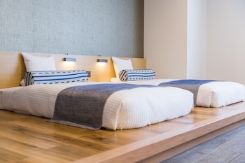 art hotel ishigakijima