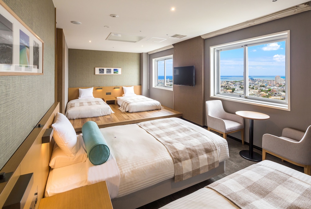 art hotel ishigakijima