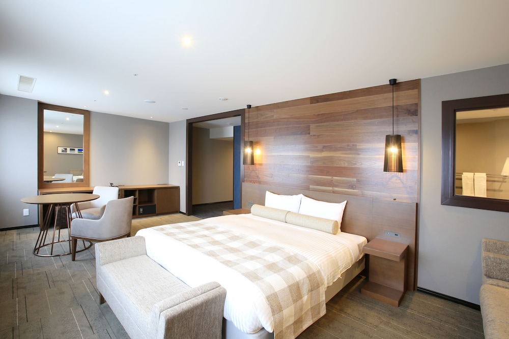 art hotel ishigakijima