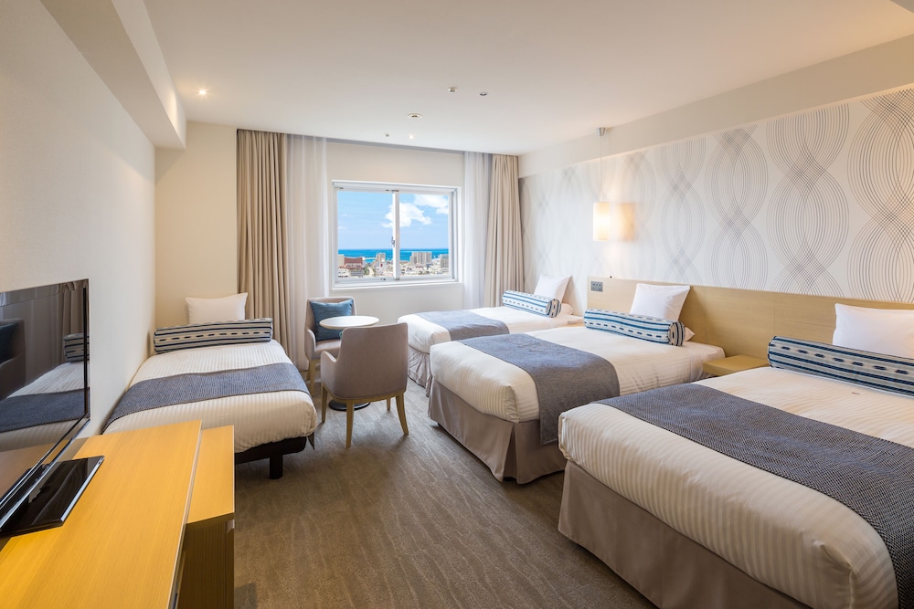 art hotel ishigakijima