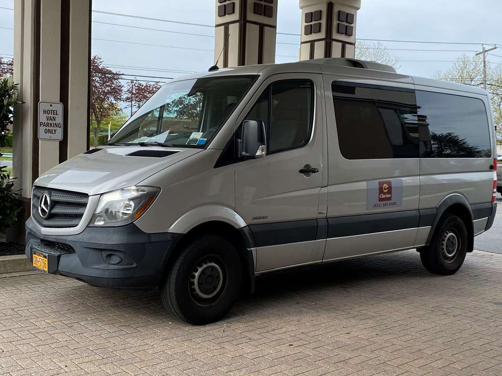 clarion hotel and conference center