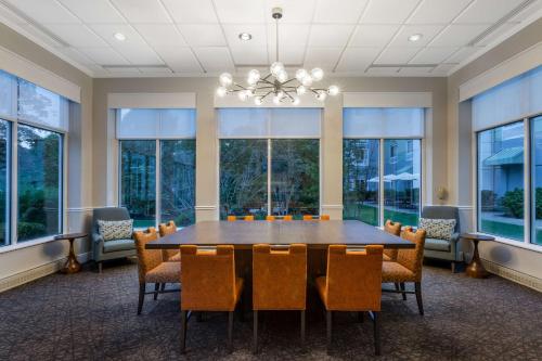 hilton garden inn islip macarthur airport