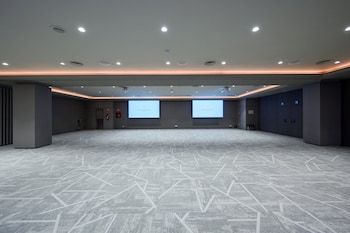 intercontinental barcelona by ihg