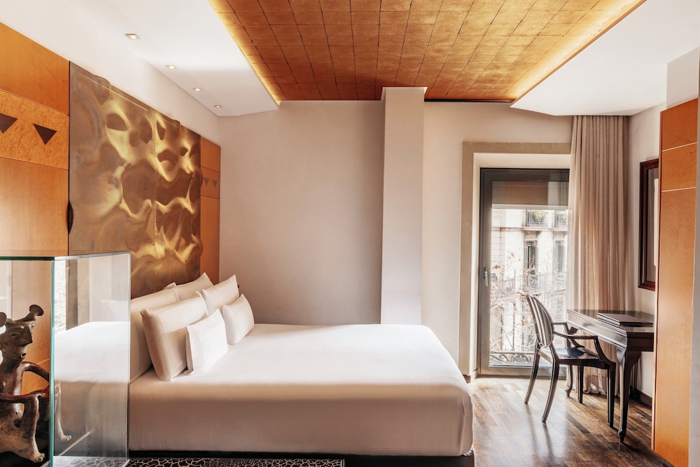 claris hotel barcelona