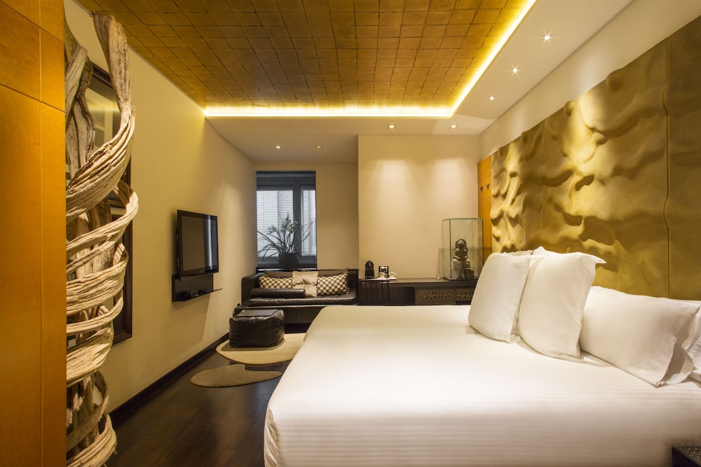 claris hotel barcelona