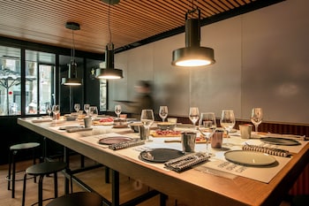 alexandra barcelona hotel curio collection by hilton