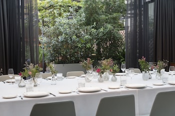 alexandra barcelona hotel curio collection by hilton