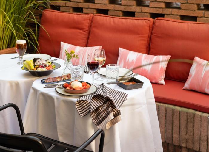 alexandra barcelona hotel curio collection by hilton