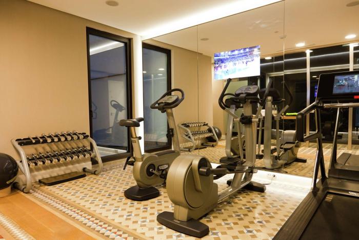 alexandra barcelona hotel curio collection by hilton