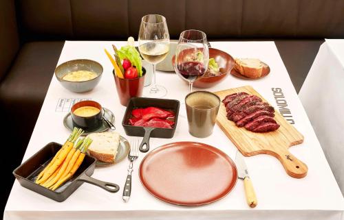 alexandra barcelona hotel curio collection by hilton