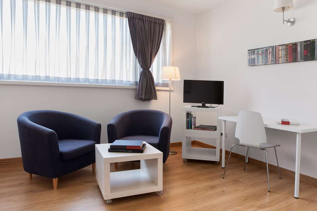 aparthotel atenea