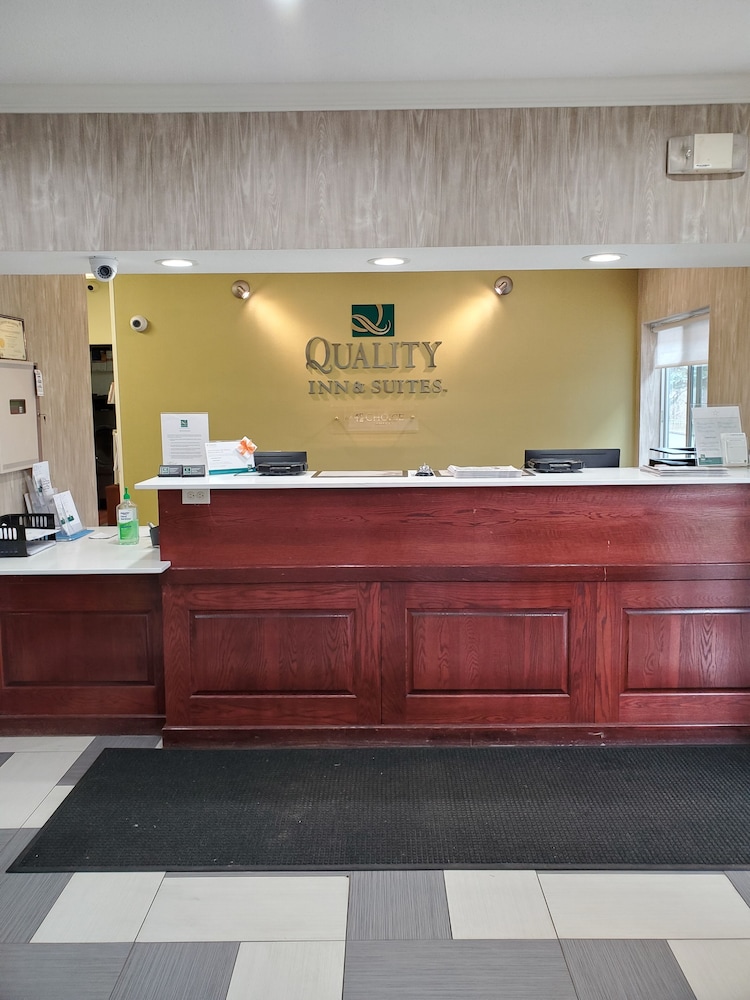 Wingate By Wyndham Uniontown,Fayette County>>Fayette,3 star