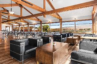Columbia River Hotel, Ascend Hotel Collection,Hood River>>Biggs Junction,3 star