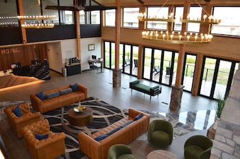 columbia river hotel ascend hotel collection