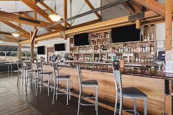 columbia river hotel ascend hotel collection