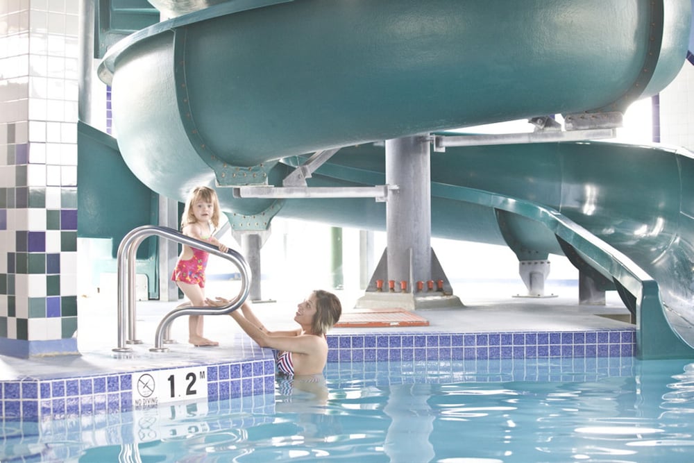 service plus inn and suites grande prairie