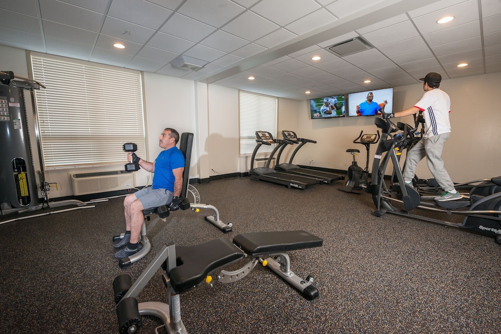 service plus inn and suites grande prairie