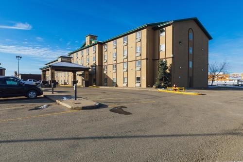 service plus inn and suites grande prairie