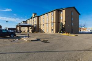 service plus inn and suites grande prairie