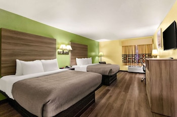 quality inn bay city tx