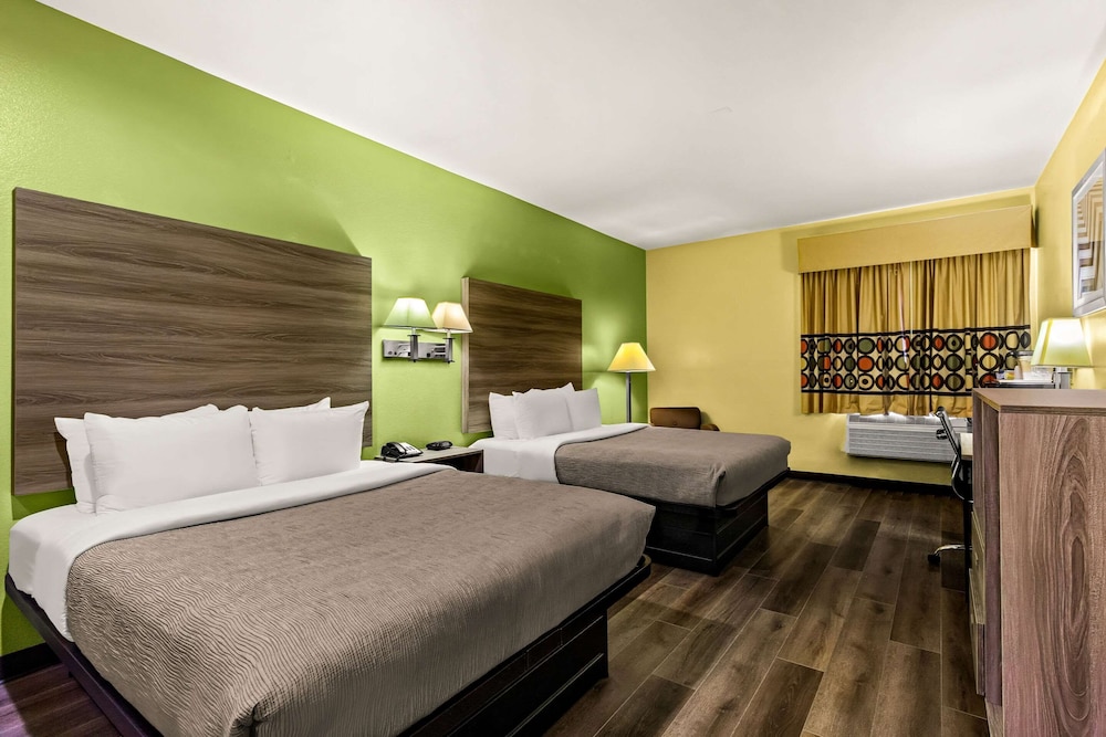 quality inn bay city tx
