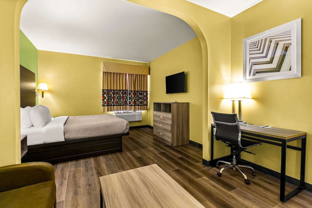 quality inn bay city tx
