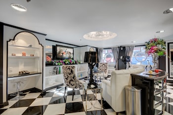 el cortez hotel and casino 21 and over