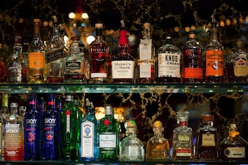 el cortez hotel and casino 21 and over