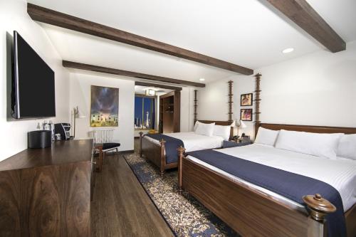 el cortez hotel and casino 21 and over