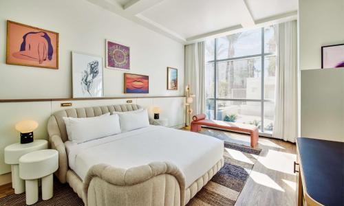 virgin hotels las vegas curio collection by hilton