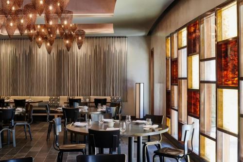 virgin hotels las vegas curio collection by hilton