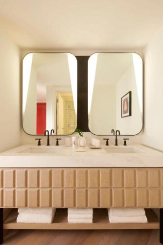 virgin hotels las vegas curio collection by hilton