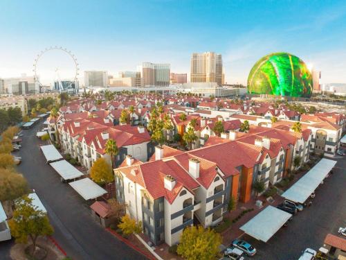 holiday inn club vacations at desert club resort by ihg
