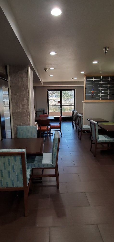 hampton inn and suites las vegas henderson