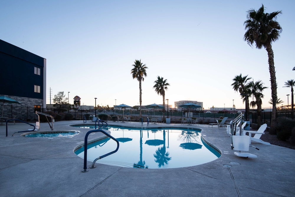 hampton inn and suites las vegas henderson