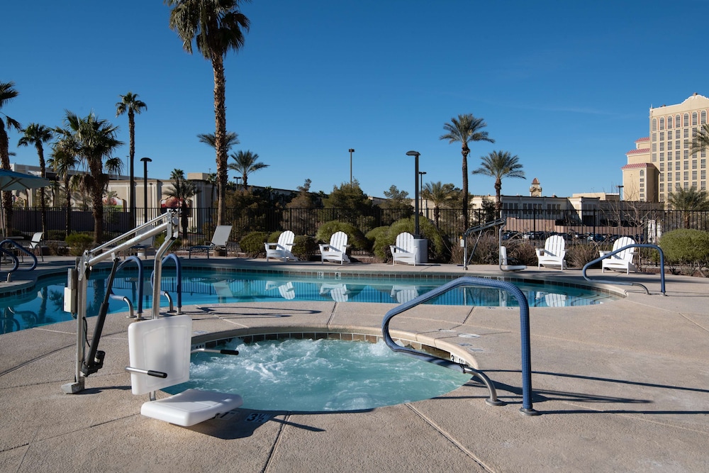 hampton inn and suites las vegas henderson