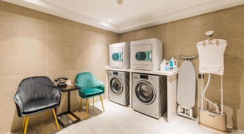 atour hotel sanyang plaza