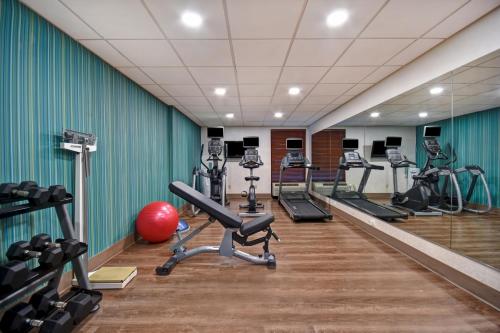 holiday inn express and suites allentown dorney park area by ihg