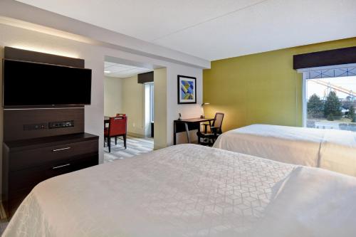 holiday inn express and suites allentown dorney park area by ihg