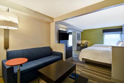 holiday inn express and suites allentown dorney park area by ihg